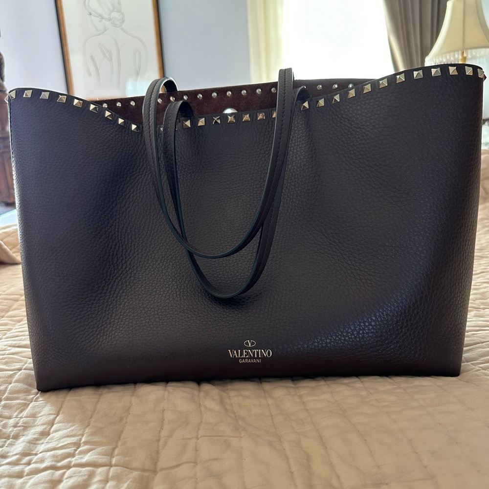 VALENTINO ROCKSTUD CALFSKIN TOTE